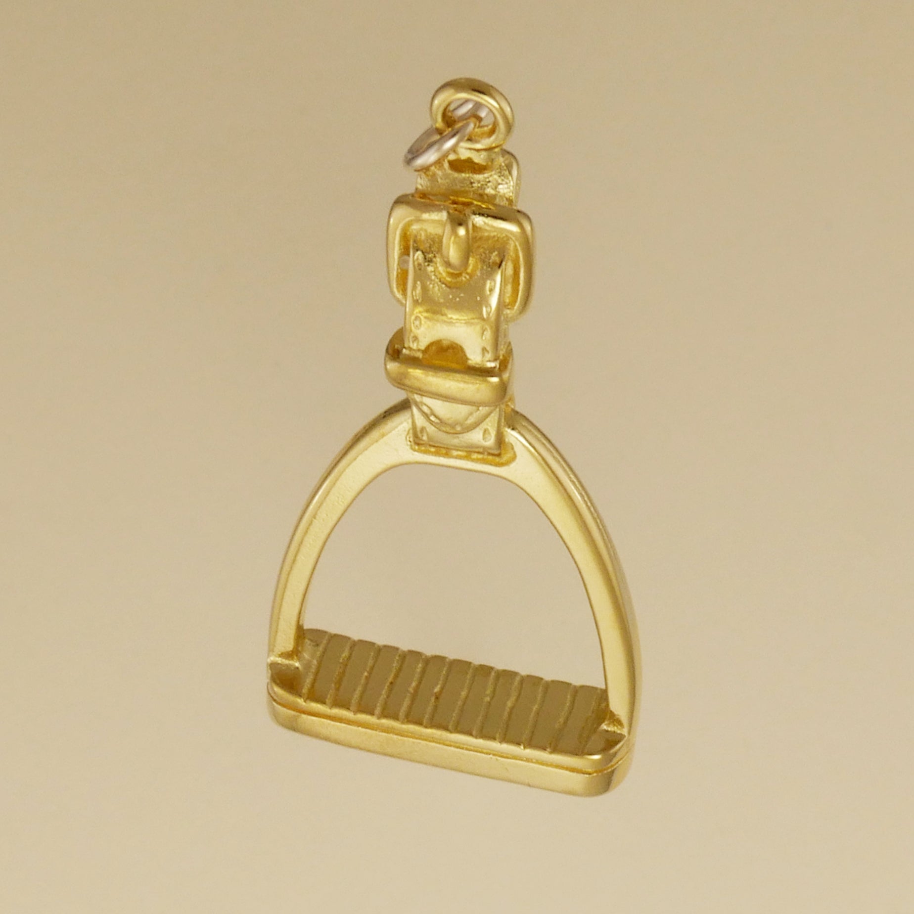 English Stirrup With Leather Pendant - Charmworks