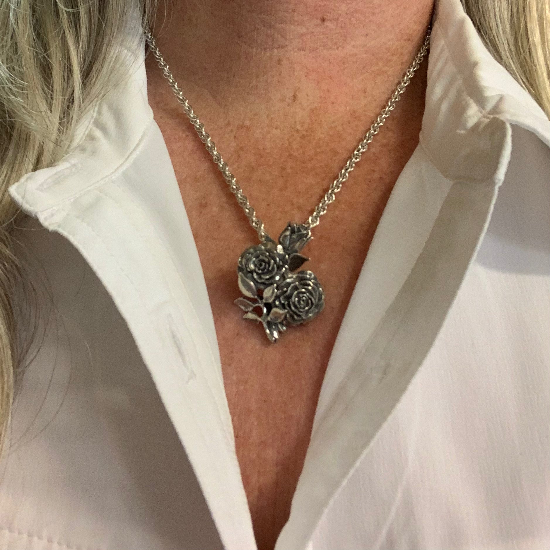 Roses Pendant - Charmworks