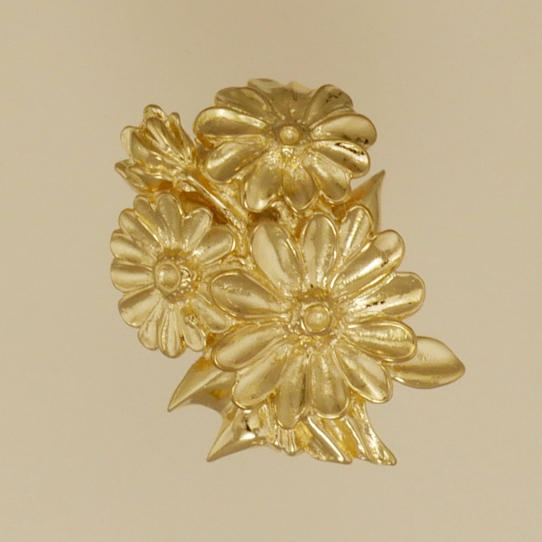 Daisy Blossoms Pendant - Charmworks