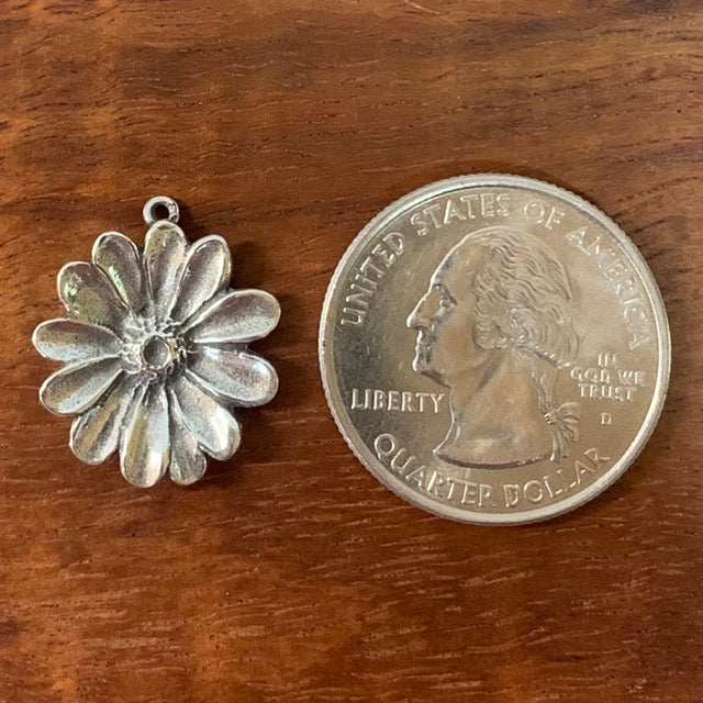 Daisy Flower - Charmworks