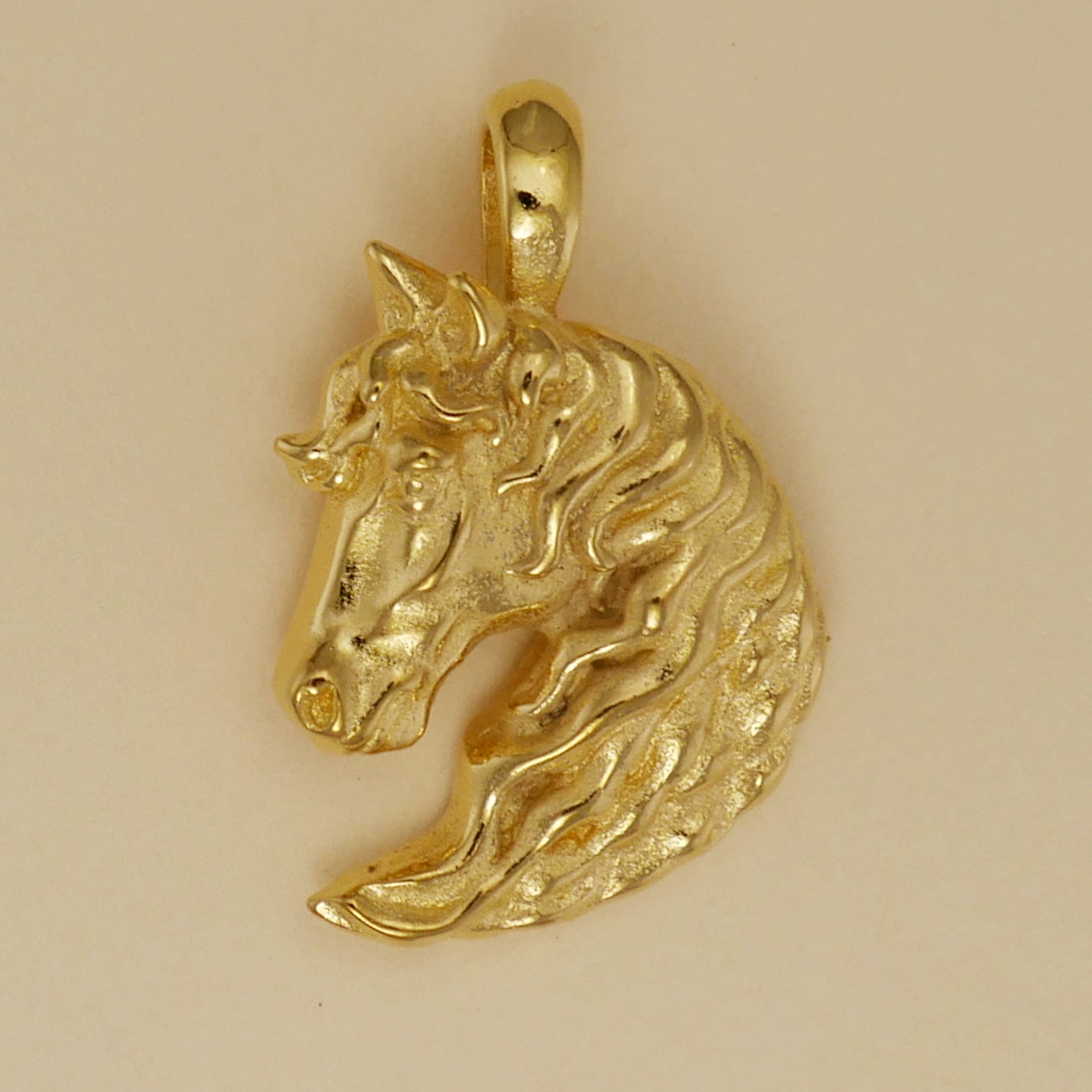 Horse Head Flowing Mane Pendant - Charmworks