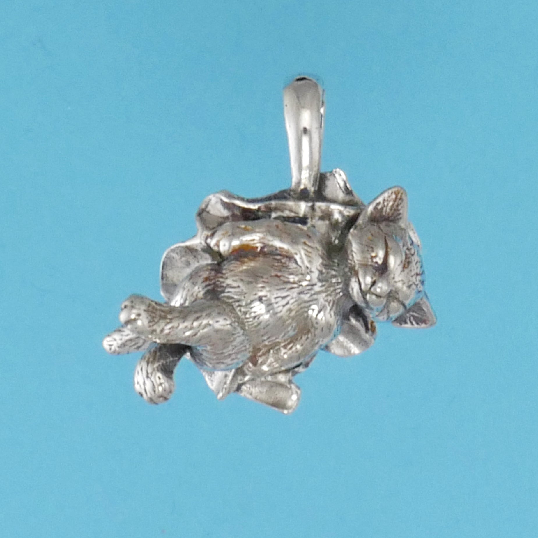 Kitten Sleeping Pendant - Charmworks