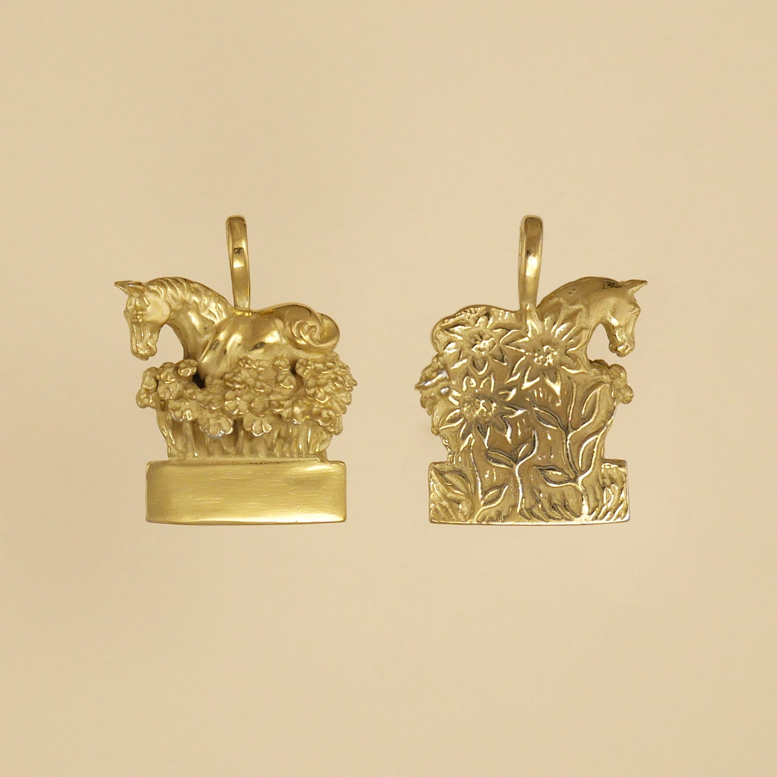 Horse With Flower Box Pendant - Charmworks