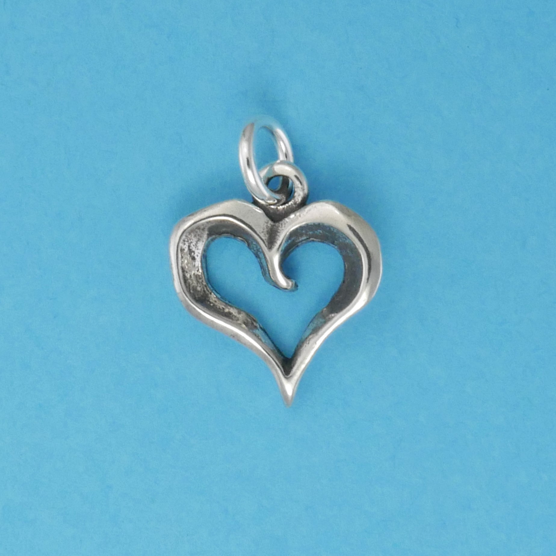 Open Heart Charm - Charmworks