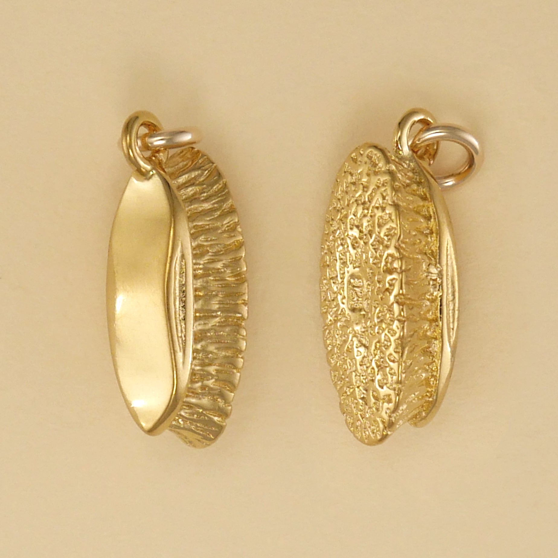 Dandy Brush Charm - Charmworks