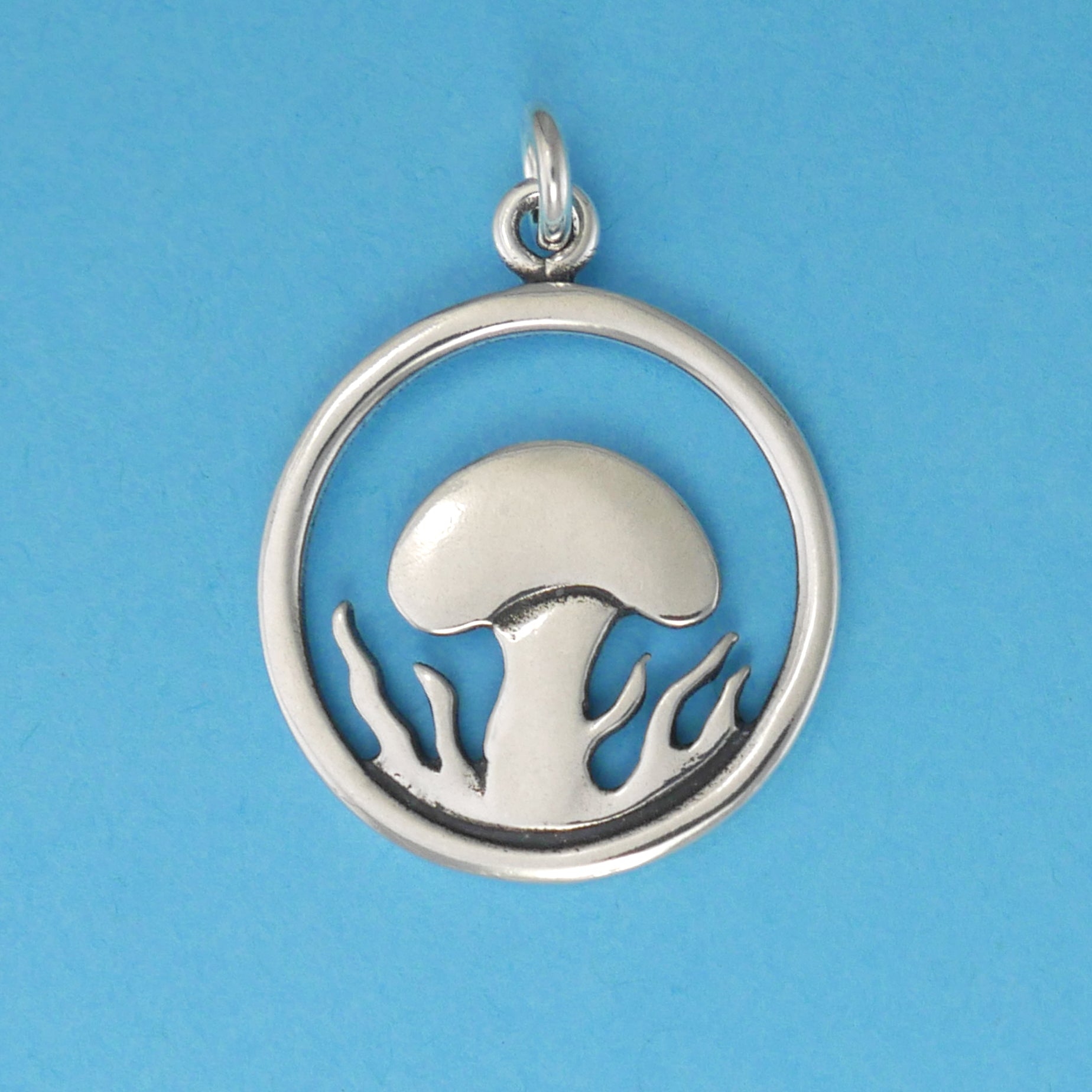 Mushroom In Ring - Charmworks