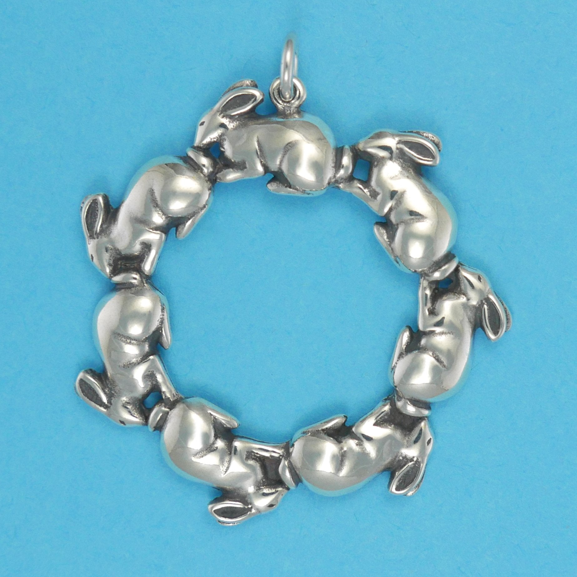 Bunny Rabbit Circle Pendant - Charmworks