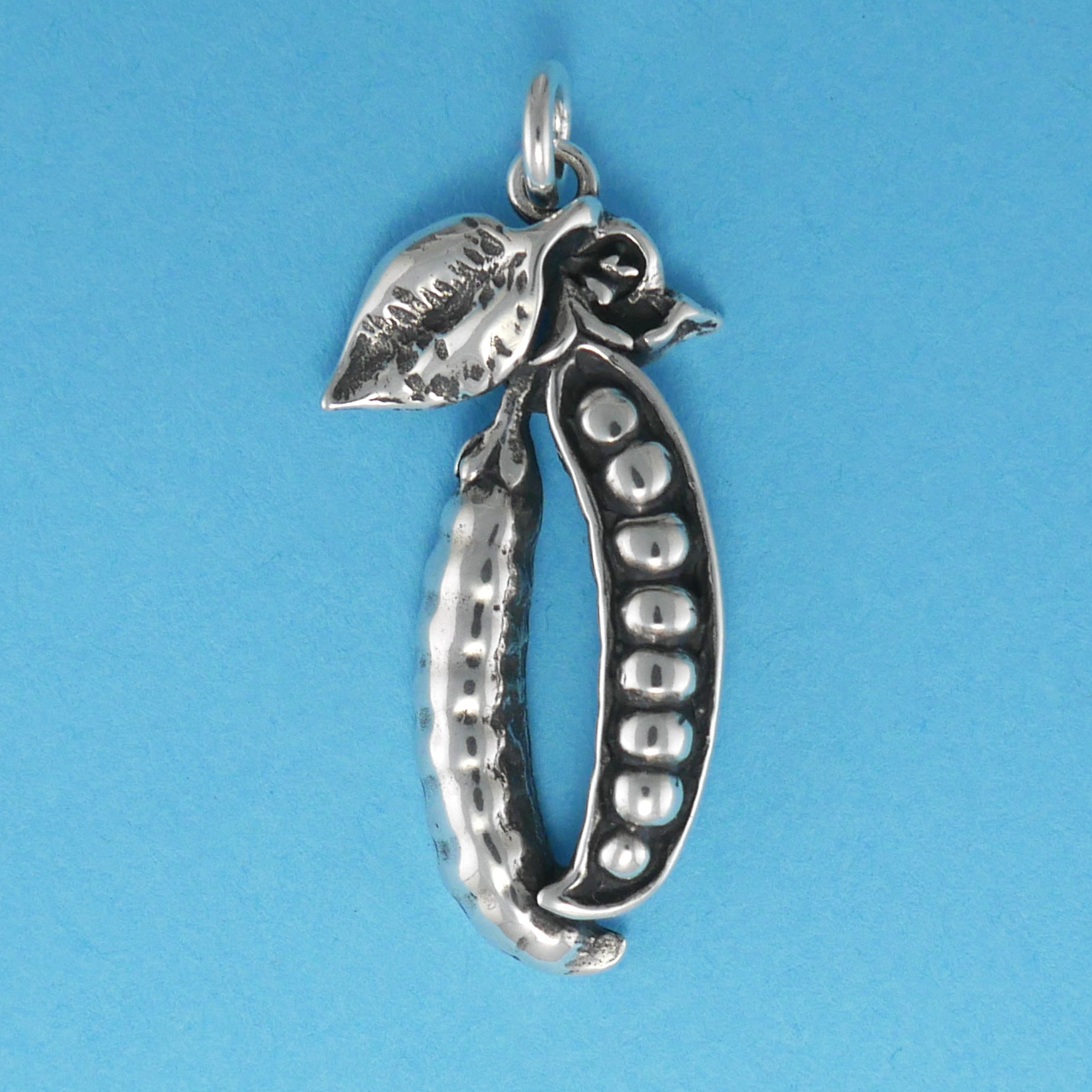 Peas In A Pod Charm - Charmworks