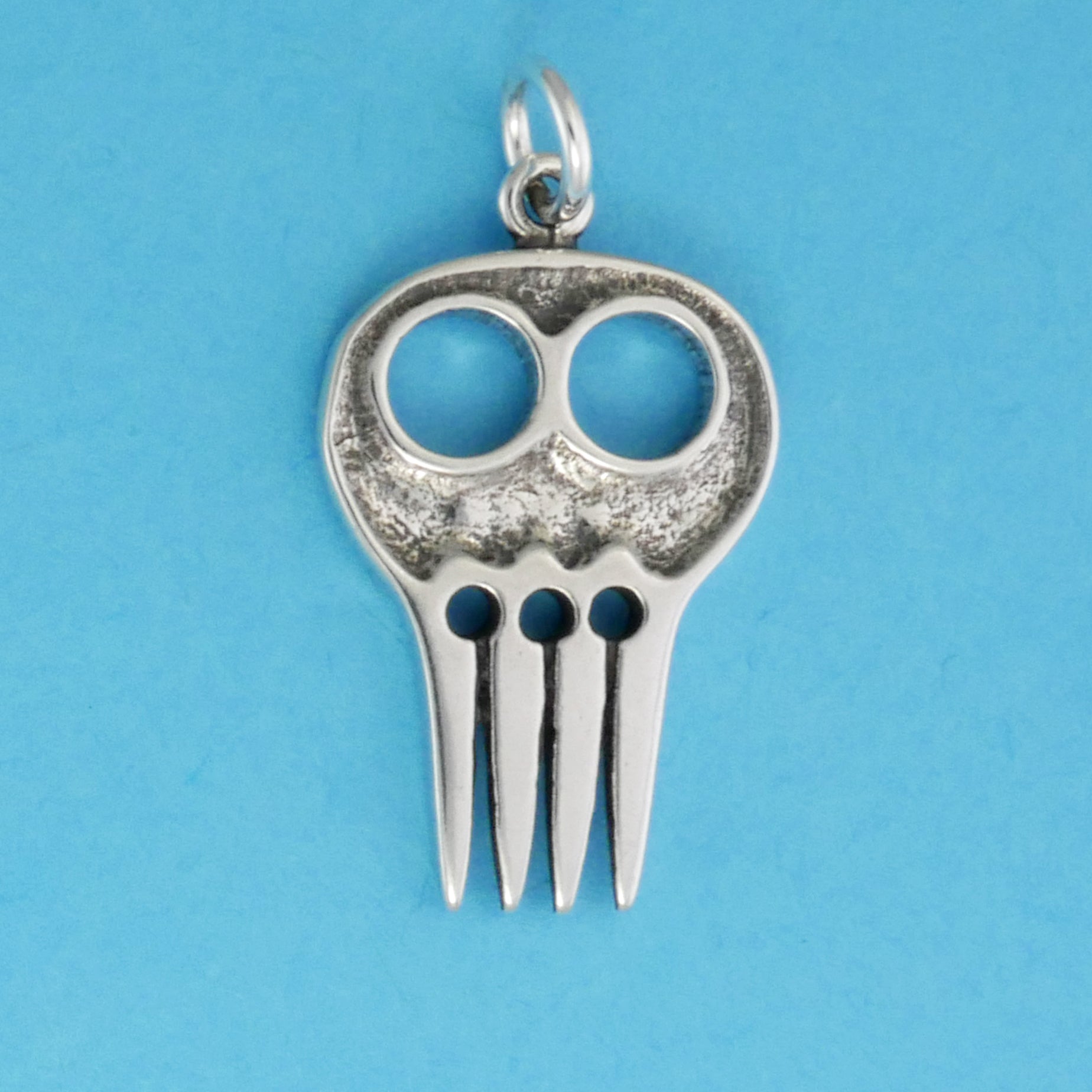Braiding Comb Charm - Charmworks