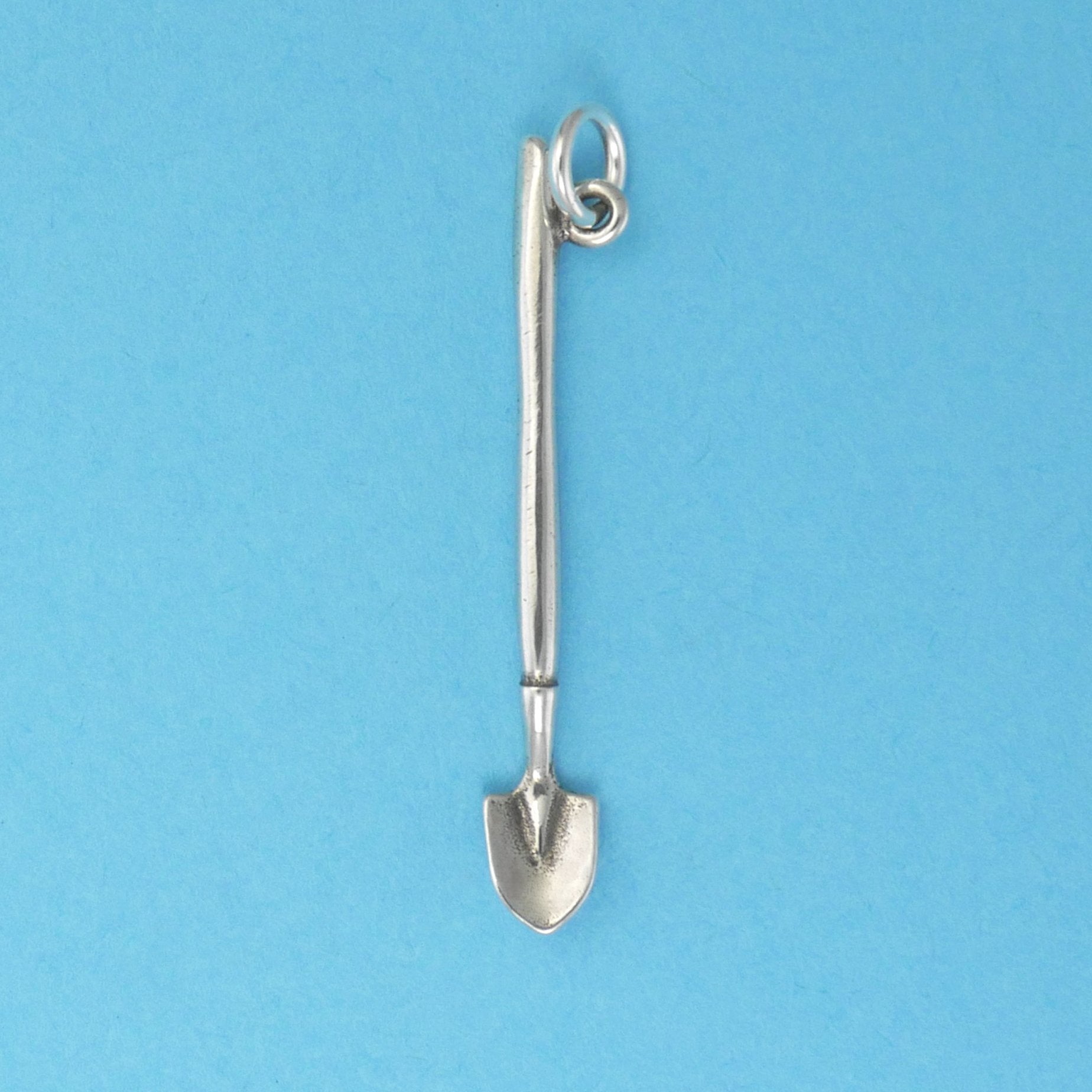 Shovel Charm - Charmworks