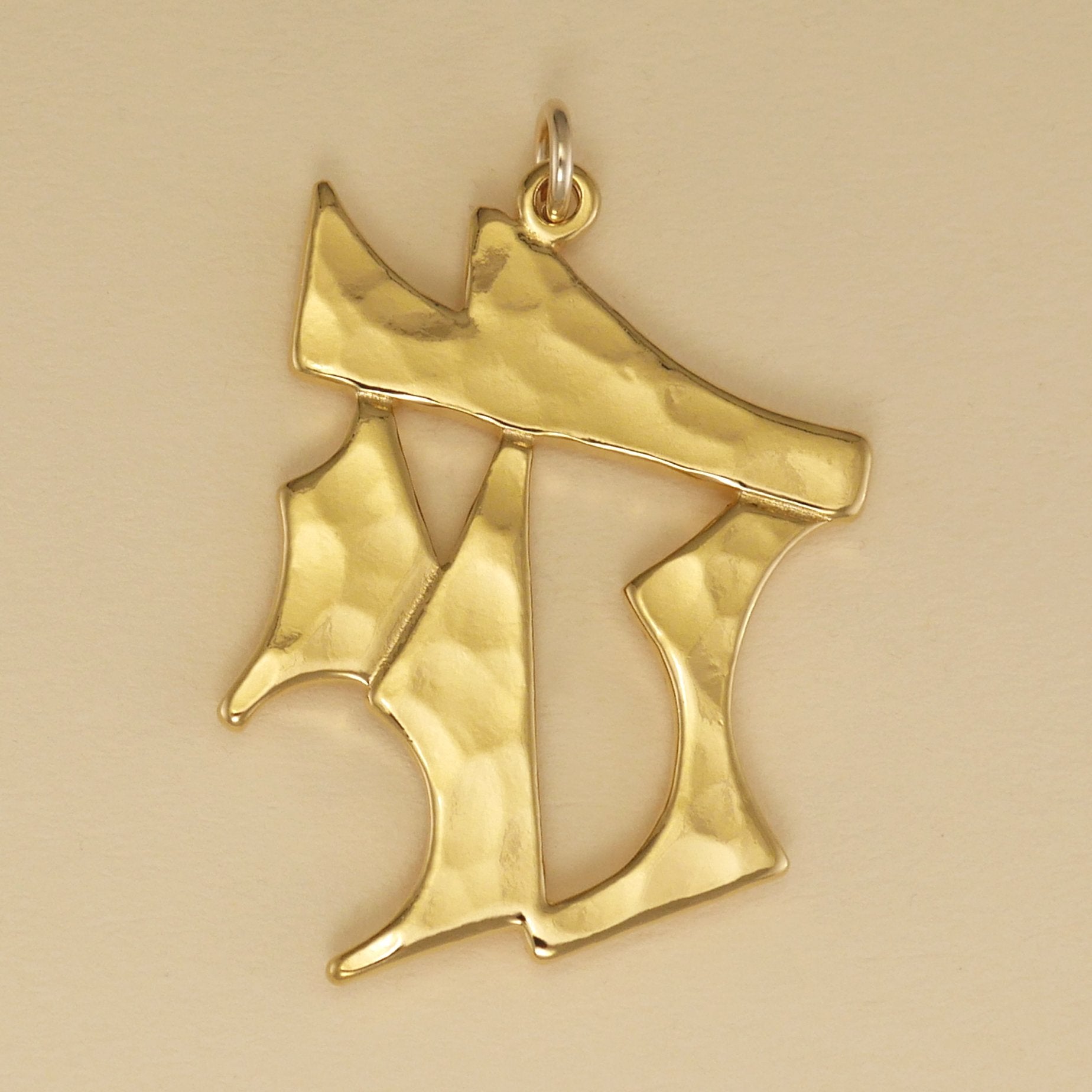 Hammered Chai Symbol Pendant - Charmworks