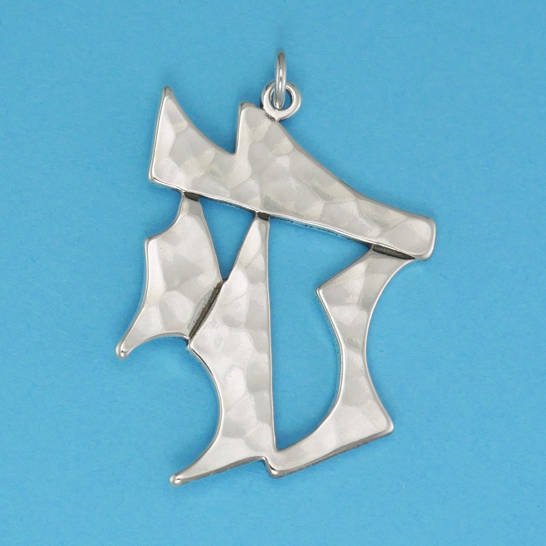 Hammered Chai Symbol Pendant - Charmworks
