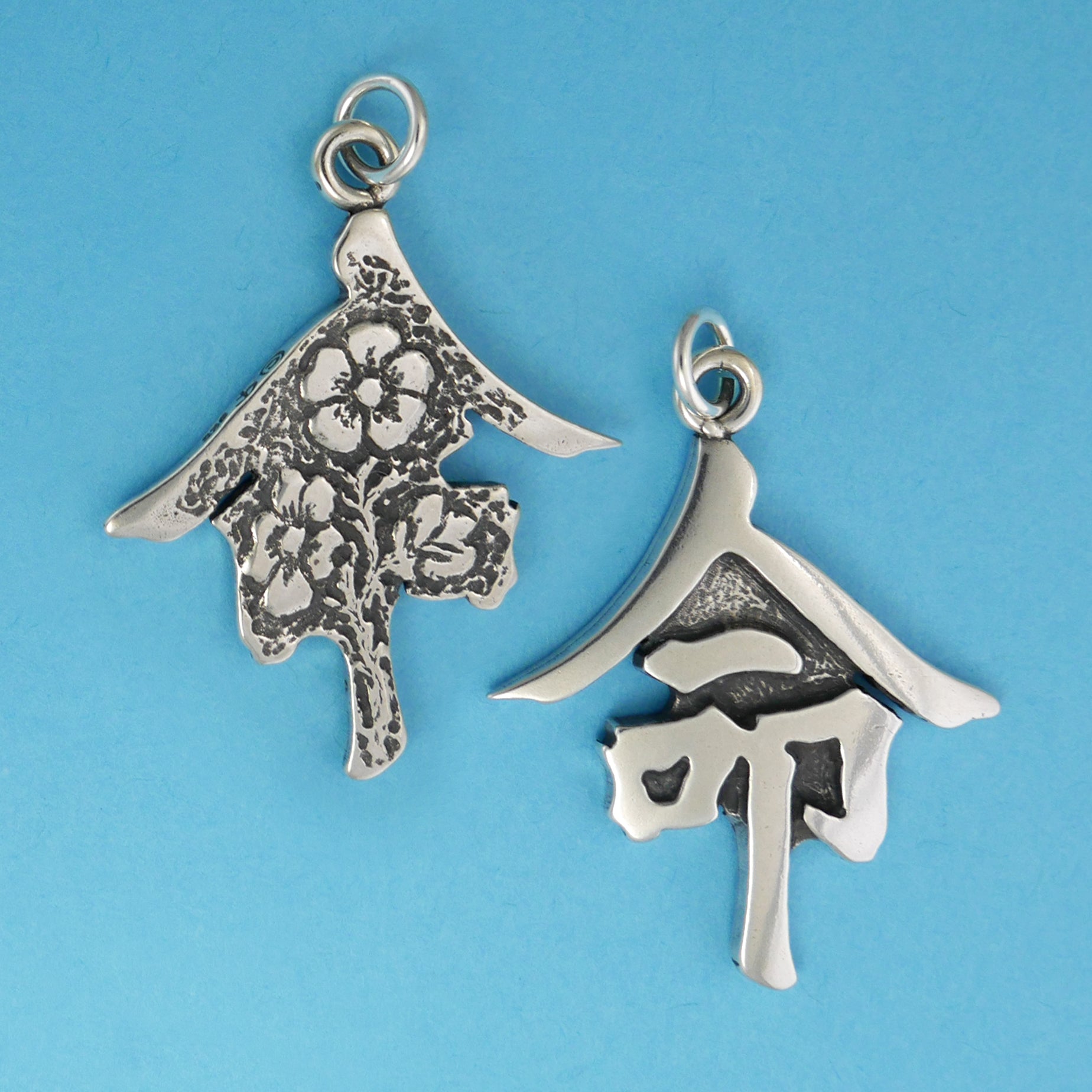 Ming Kanji Pendant - Charmworks