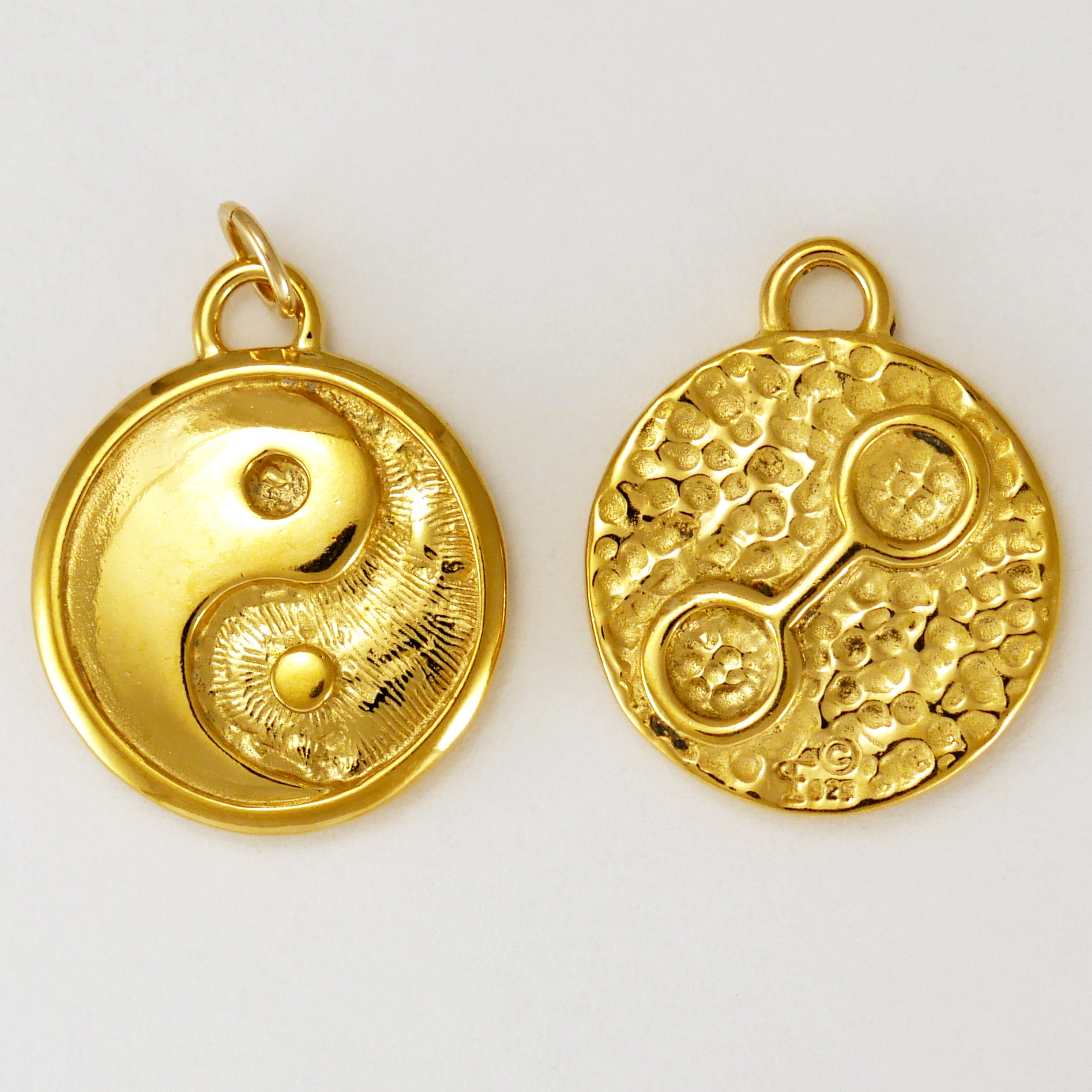 Yin Yang - CharmWorks