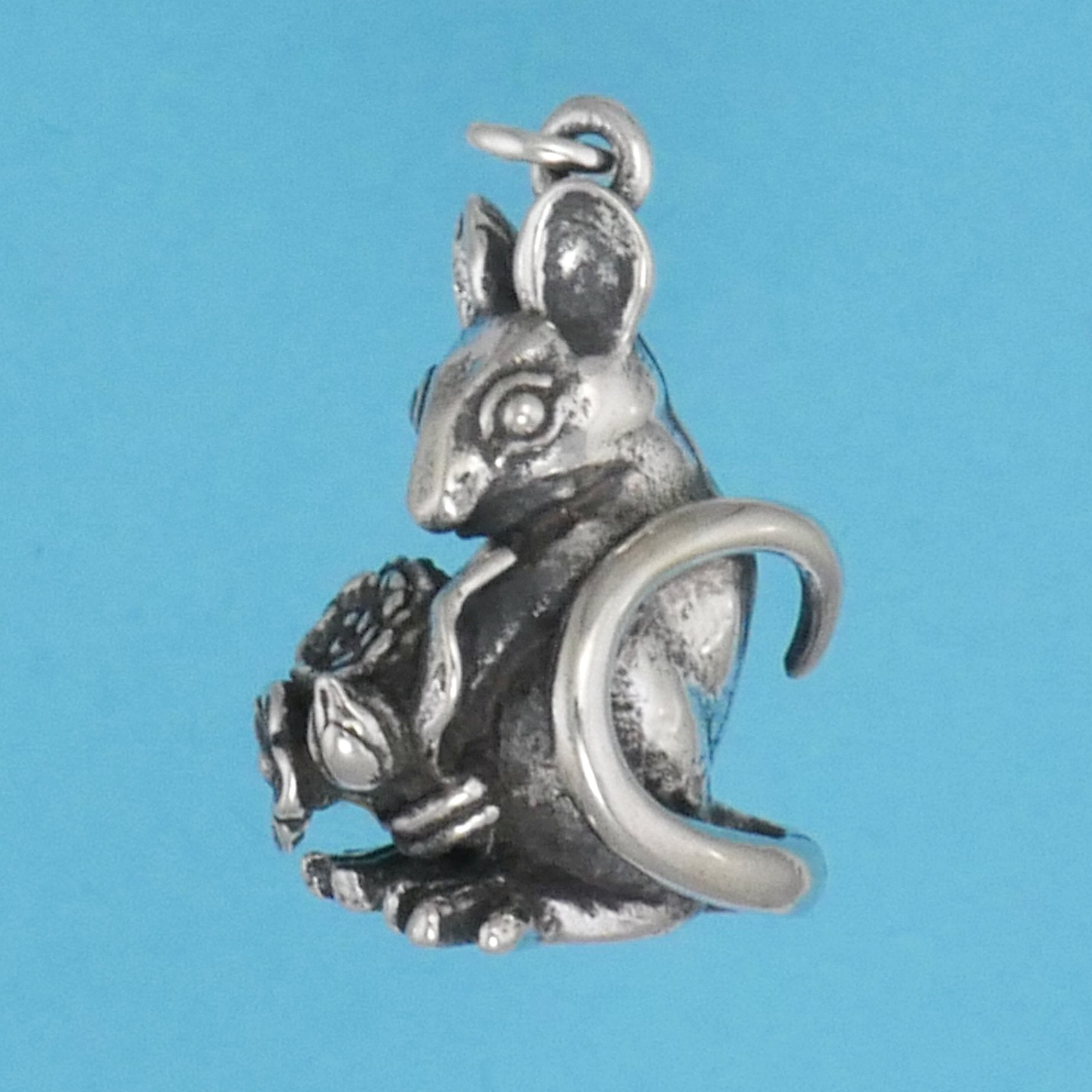 Mouse With Flowers Charm - Charmworks