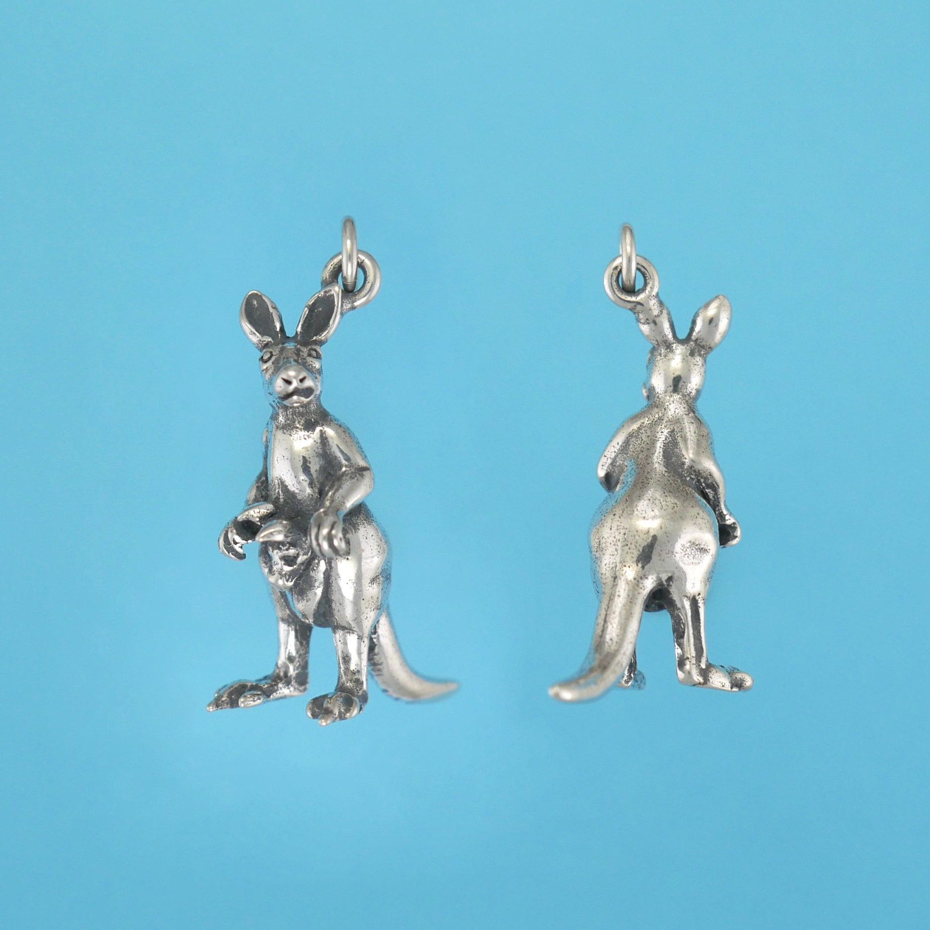 Kangaroo Pendant - Charmworks