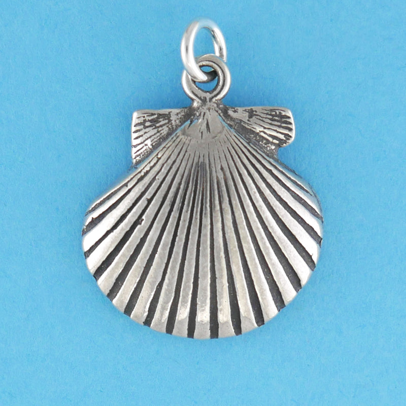 Solid Scallop Charm - Charmworks