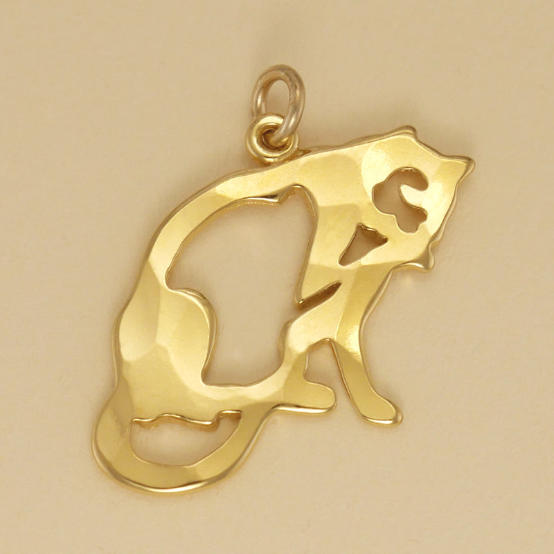 Grooming Cat Charm - Charmworks