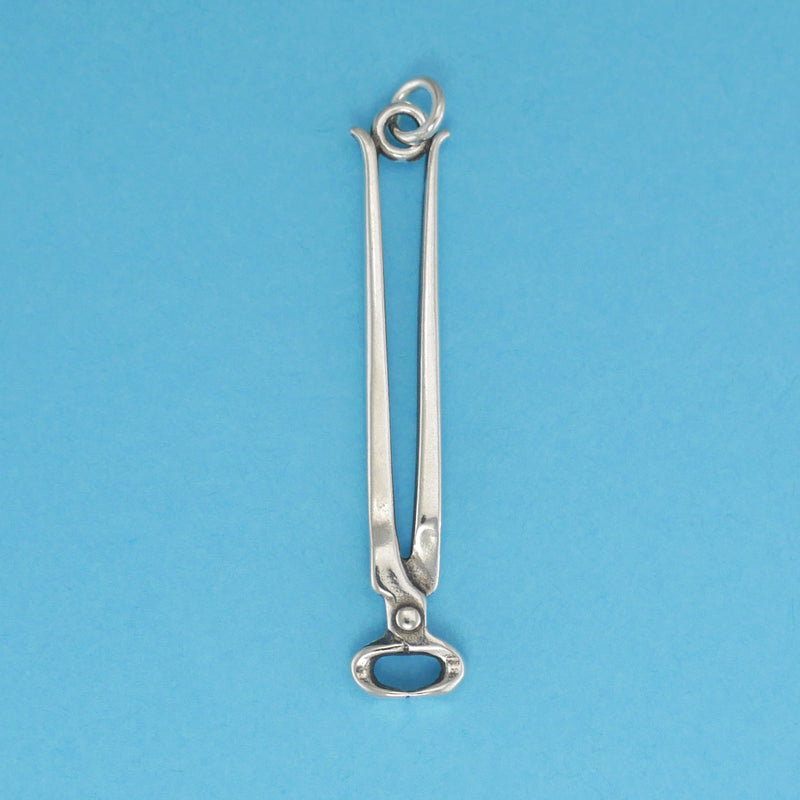 Hoof Nippers Charm - Charmworks